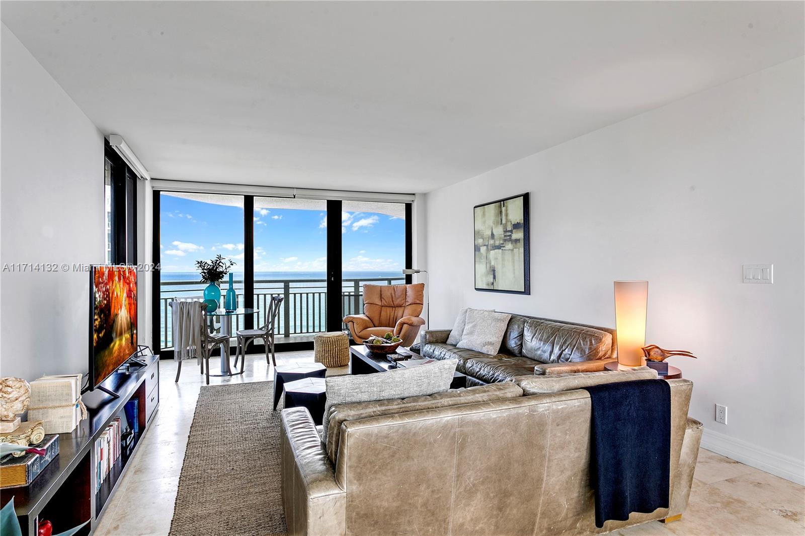 TIARA CONDO - Residential
