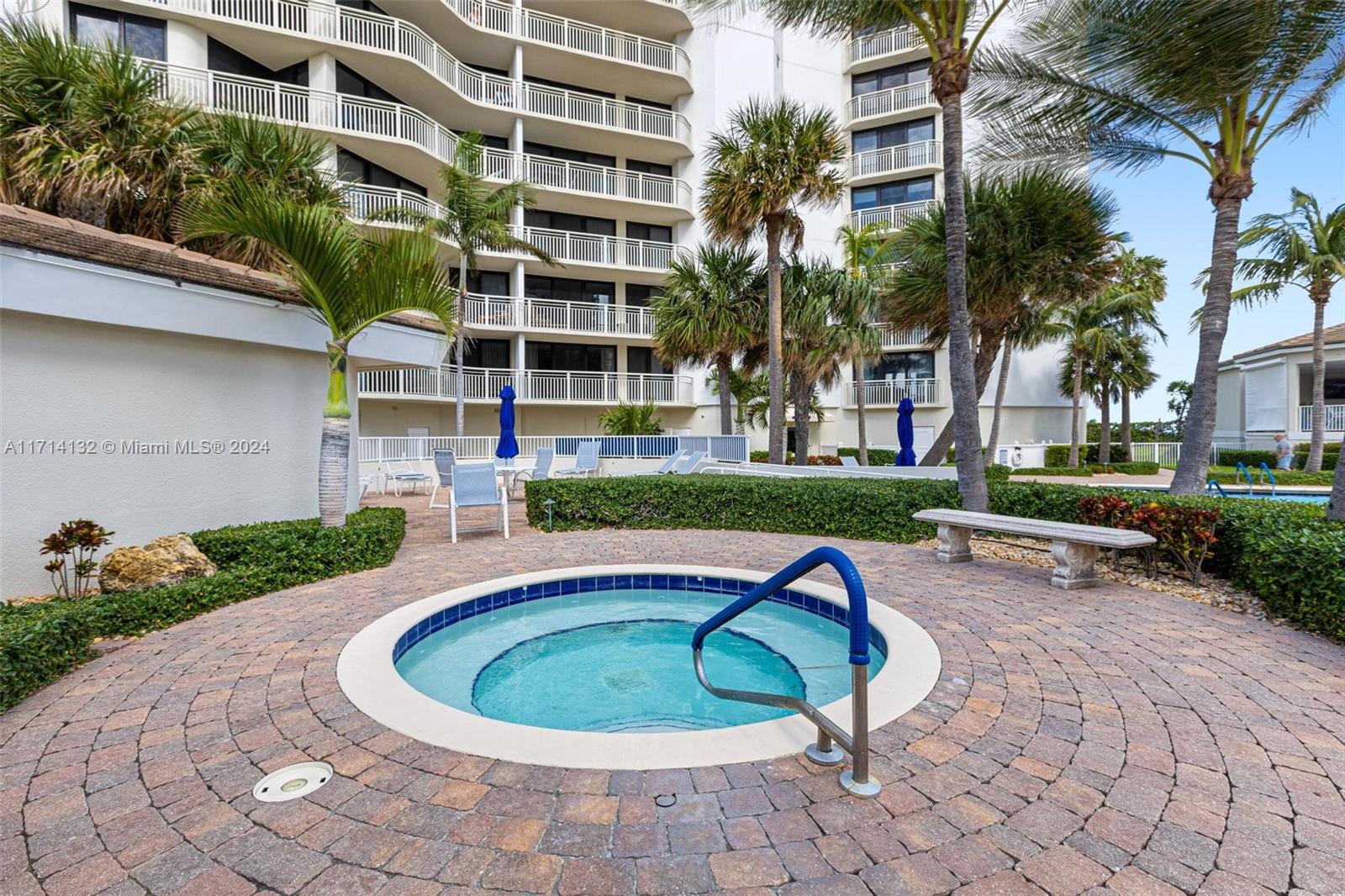 TIARA CONDO - Residential