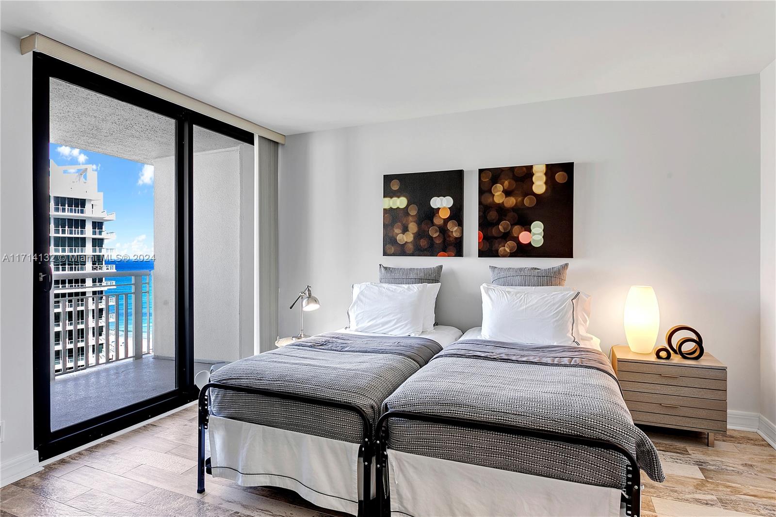 TIARA CONDO - Residential
