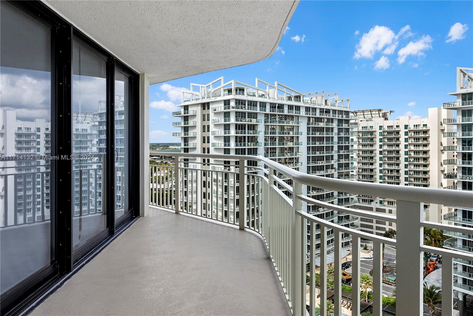 TIARA CONDO - Residential