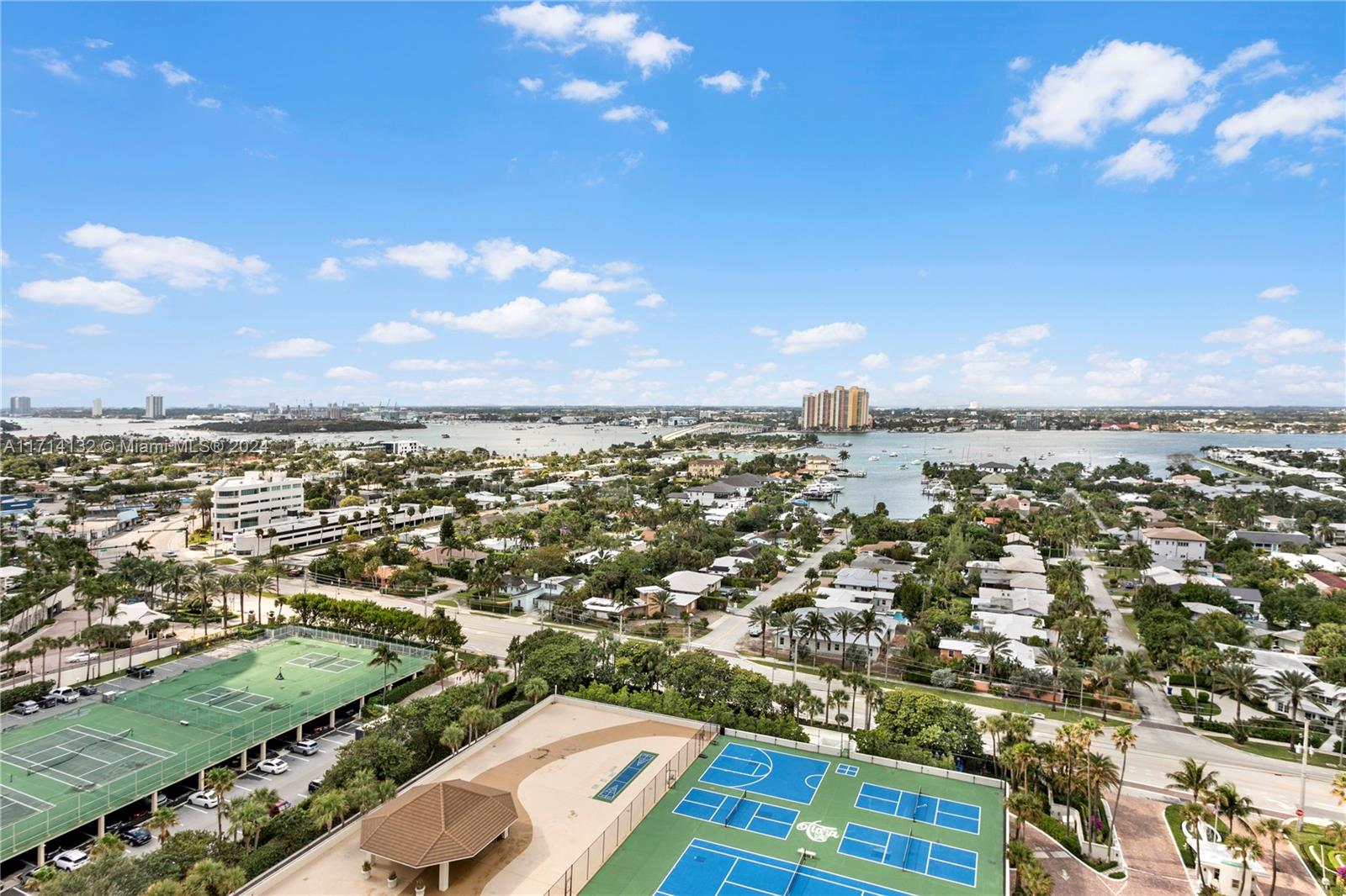 TIARA CONDO - Residential