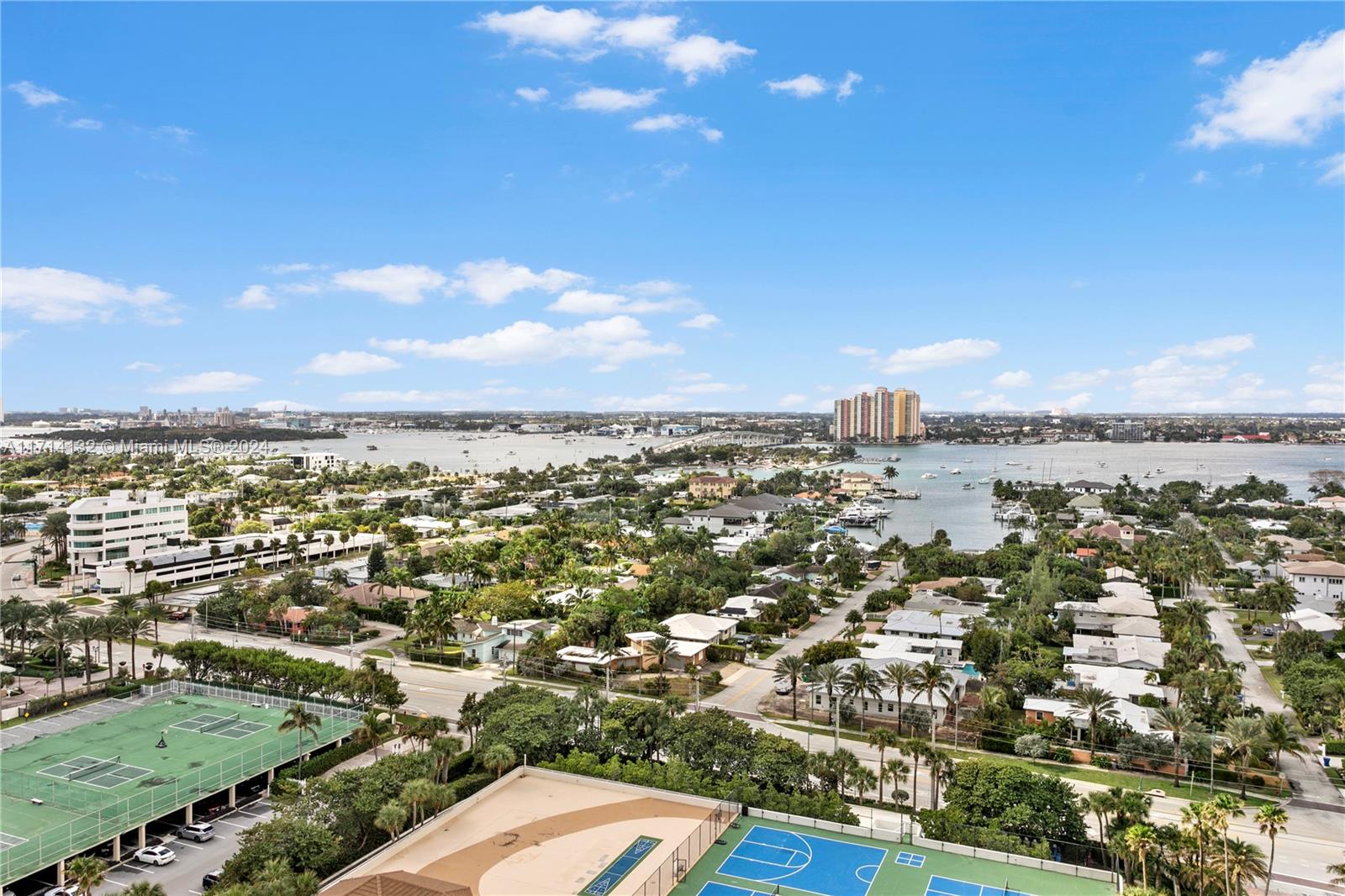 TIARA CONDO - Residential