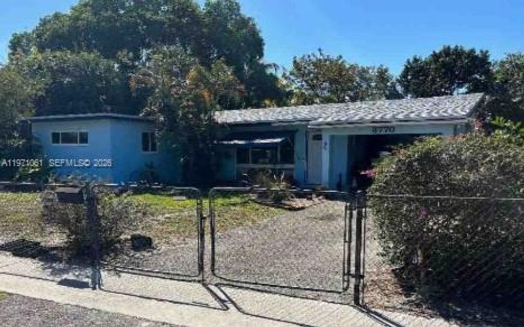 Photo of 3770 SW 23rd St, Fort Lauderdale, FL 33312 (MLS # A11971061)
