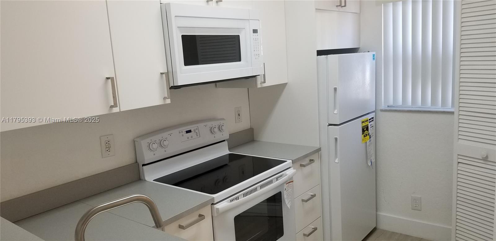 3752 NW 91 LN 3752