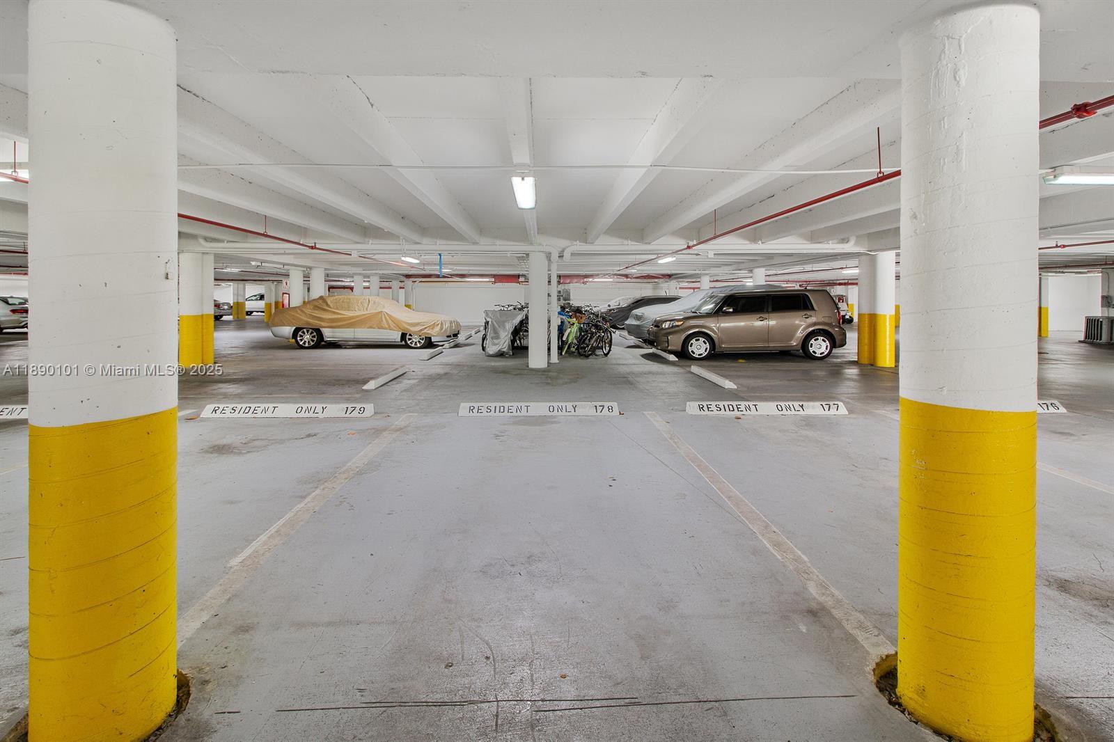 AMBASSADORS V NORTH CONDO - Residential Lease