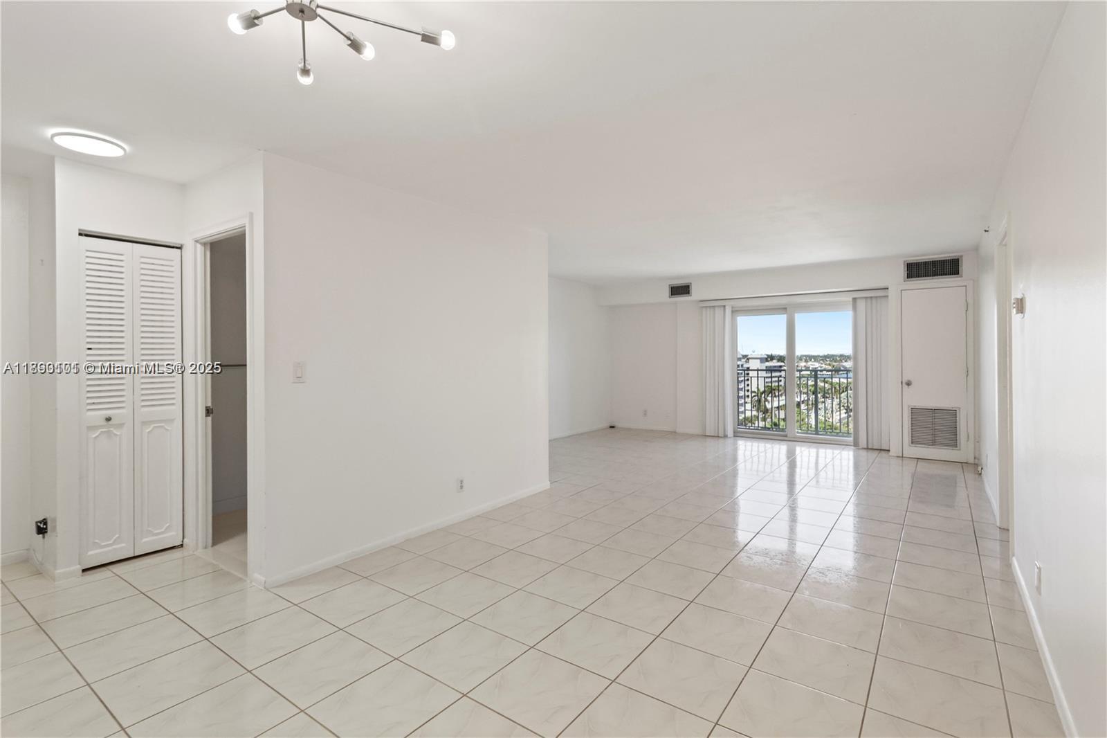 AMBASSADORS V NORTH CONDO - Residential Lease