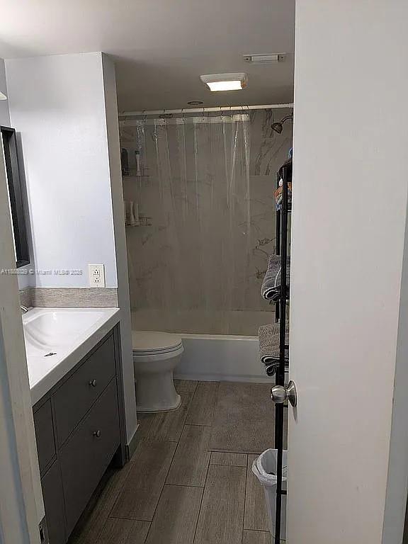 VILLAS AT MEADOW LAKES CO - Residential