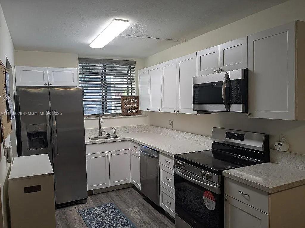 VILLAS AT MEADOW LAKES CO - Residential
