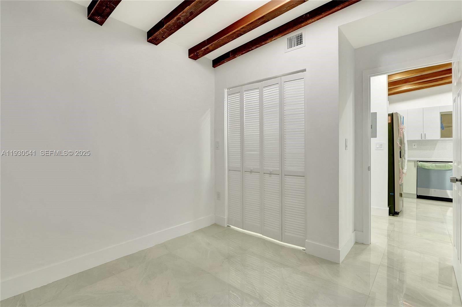 NORTH WEST LAUDERDALE - Residential