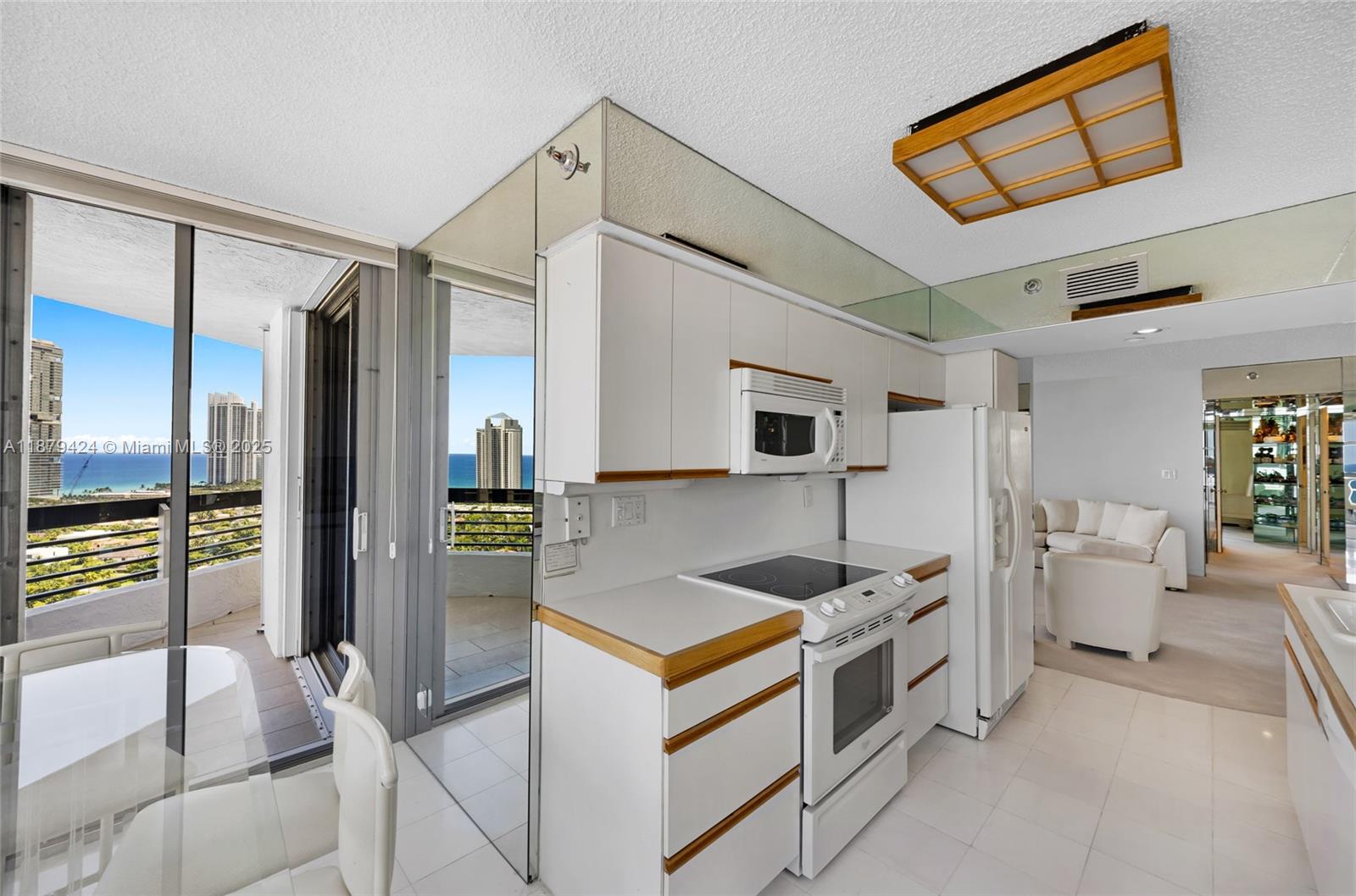 MYSTIC POINTE CONDO NO TW - Residential