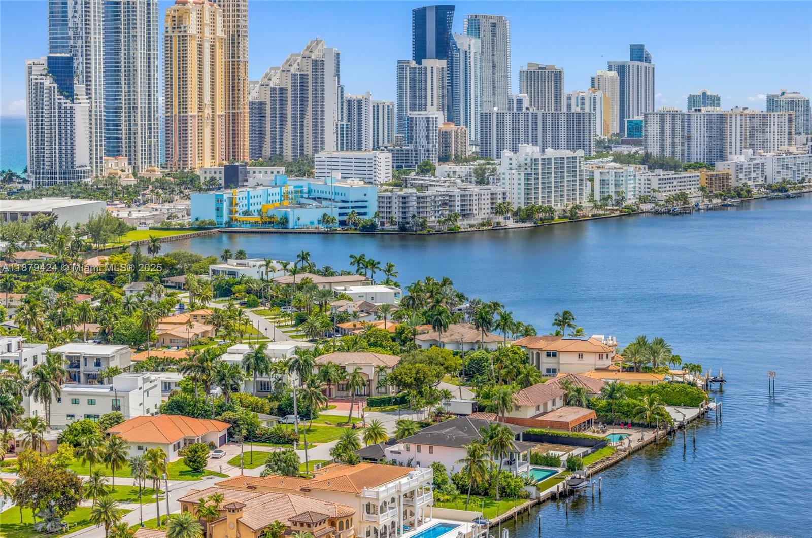 MYSTIC POINTE CONDO NO TW - Residential