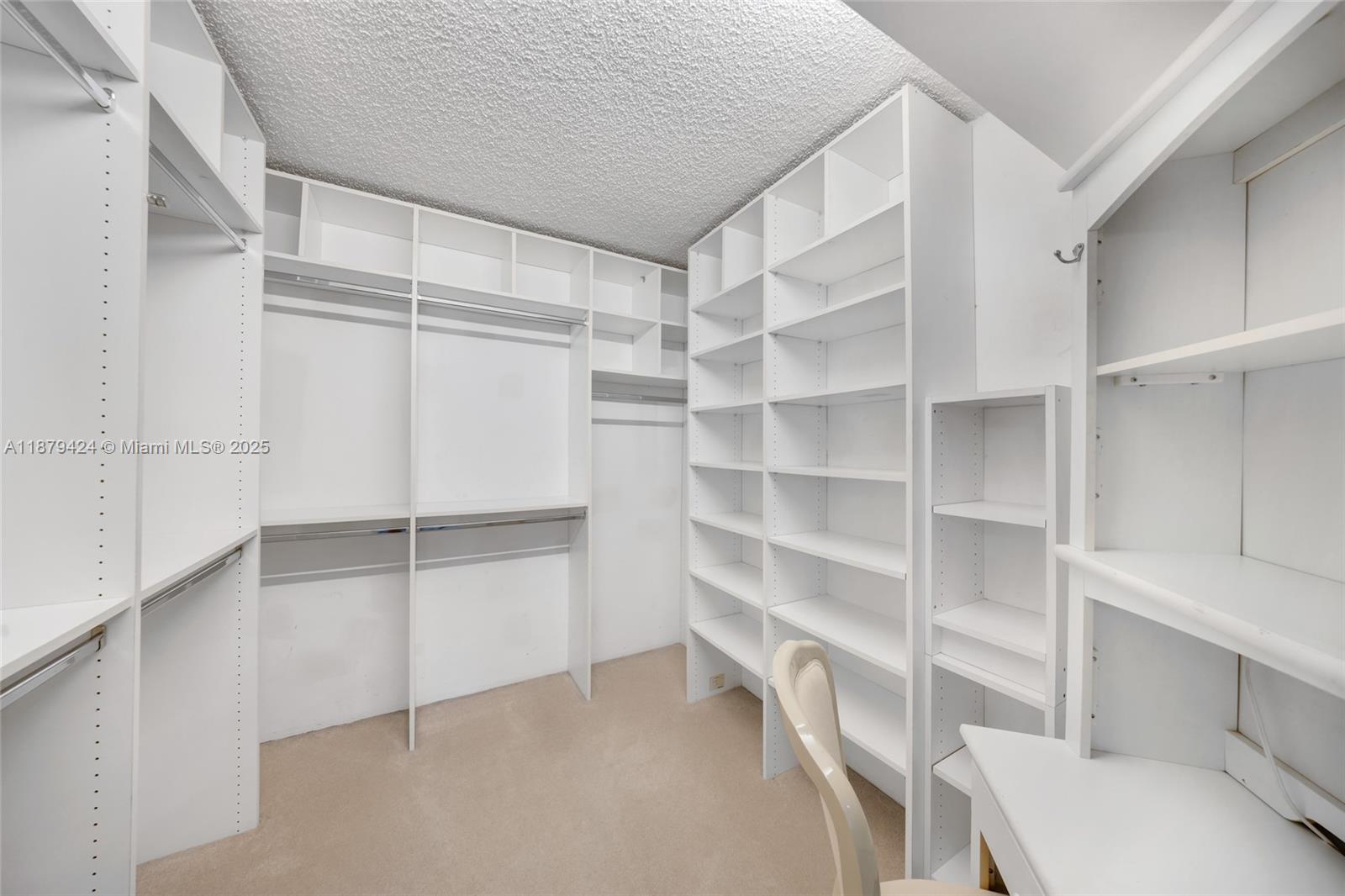 MYSTIC POINTE CONDO NO TW - Residential