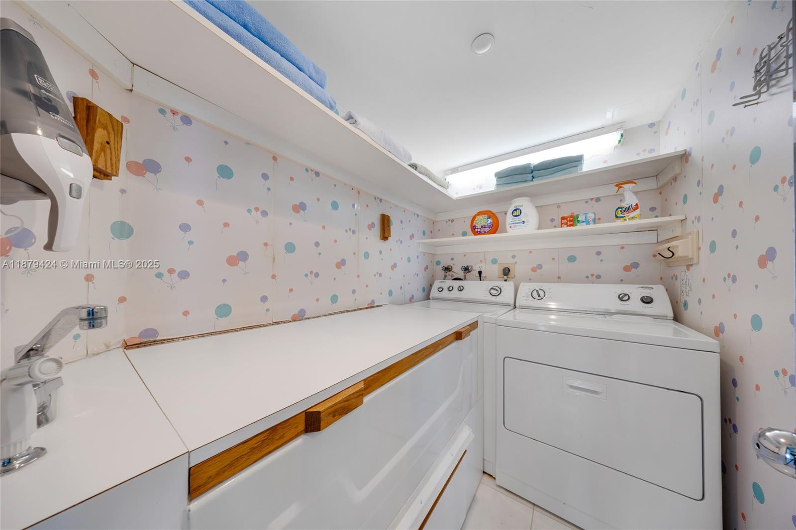 MYSTIC POINTE CONDO NO TW - Residential