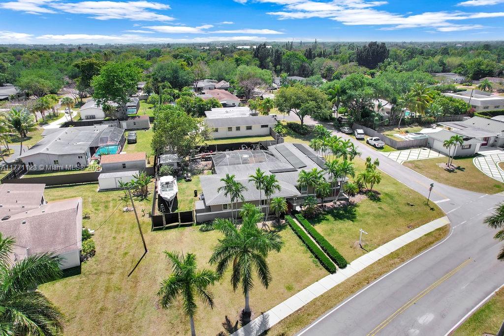8480 Caribbean Blvd