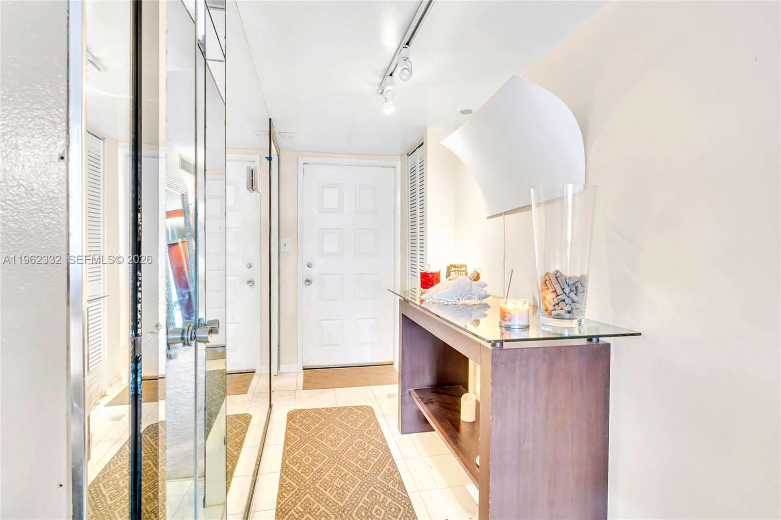 NO 112 PALM-AIRE COUNTRY - Residential