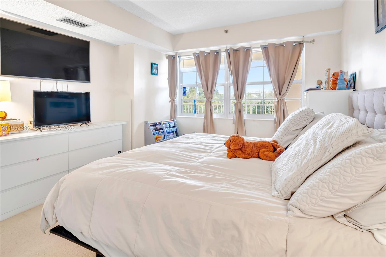 NO 112 PALM-AIRE COUNTRY - Residential