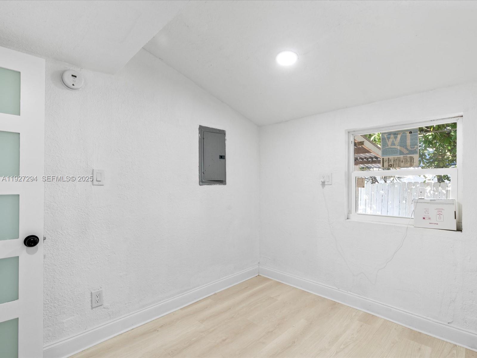 LIBERTY CITY - Residential