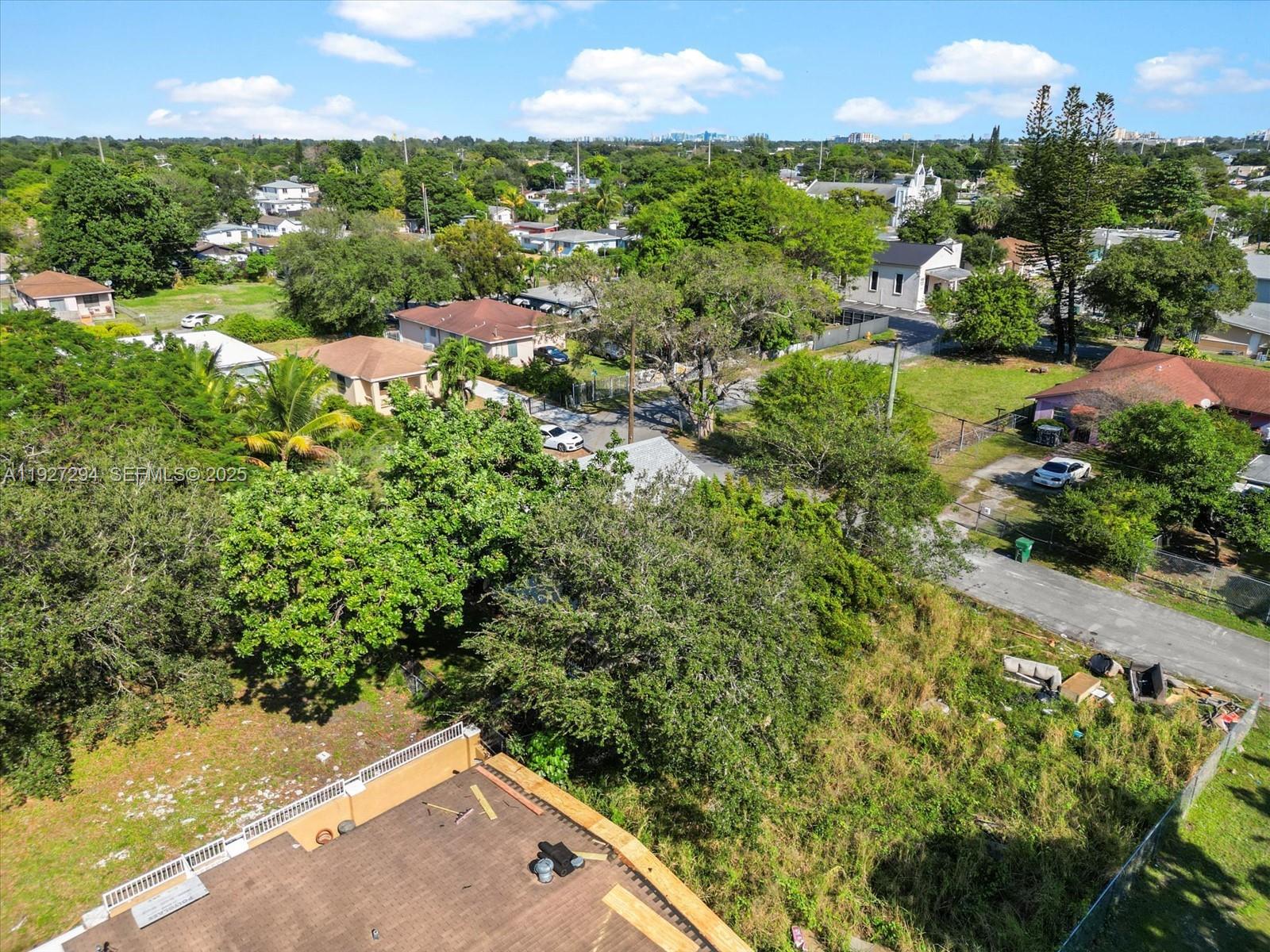 LIBERTY CITY - Residential