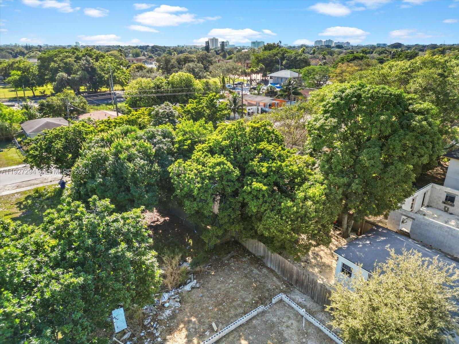 LIBERTY CITY - Residential