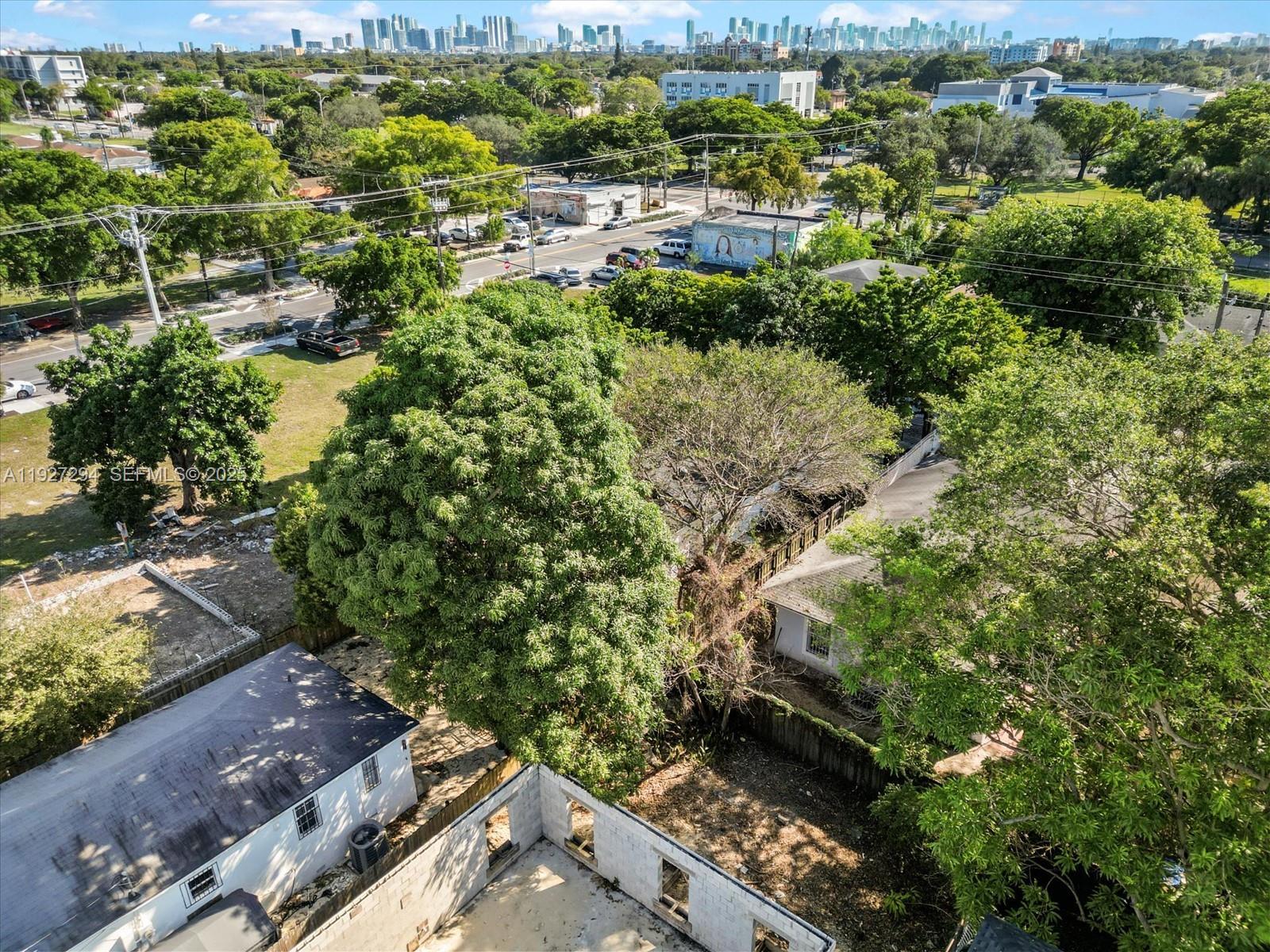 LIBERTY CITY - Residential