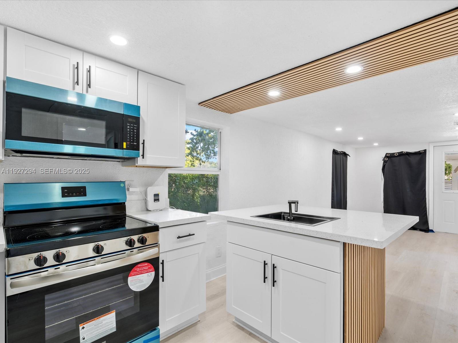 LIBERTY CITY - Residential