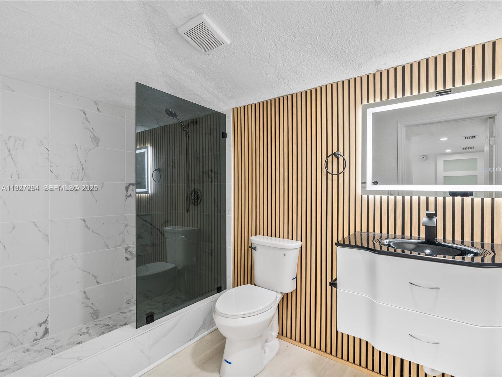 LIBERTY CITY - Residential