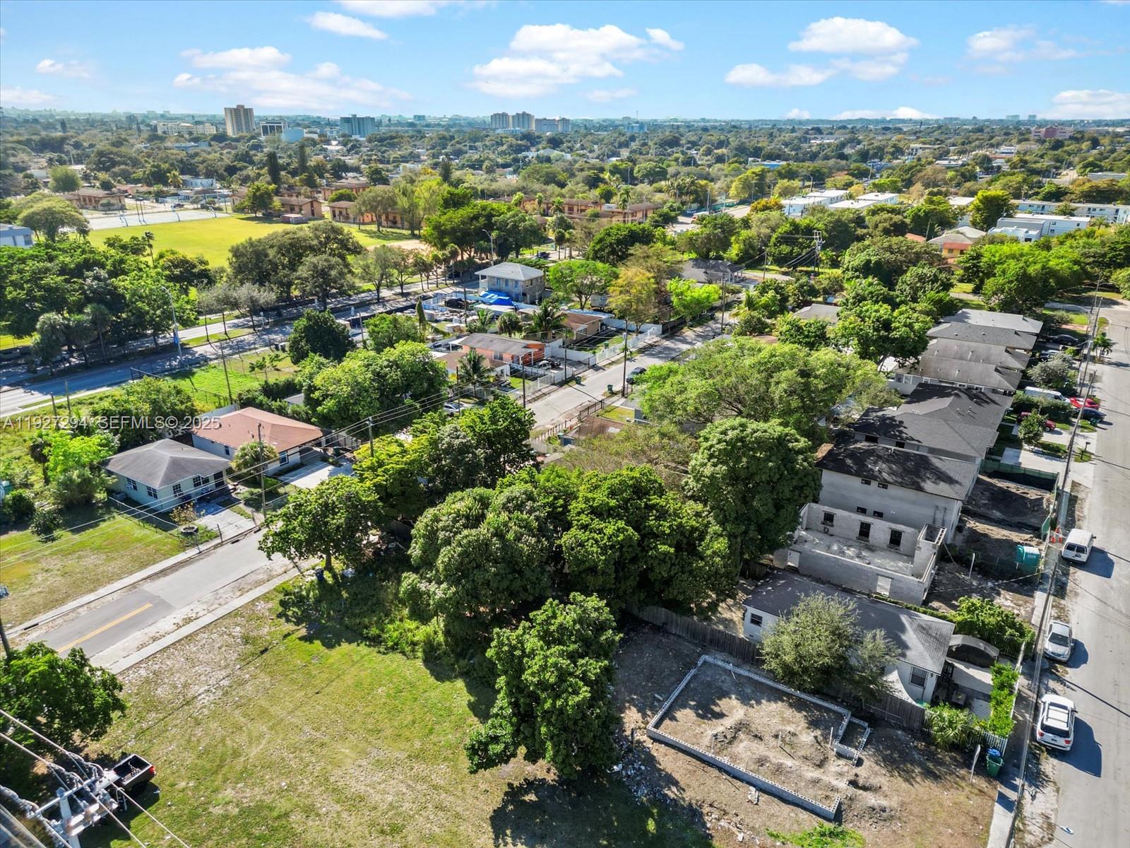 LIBERTY CITY - Residential