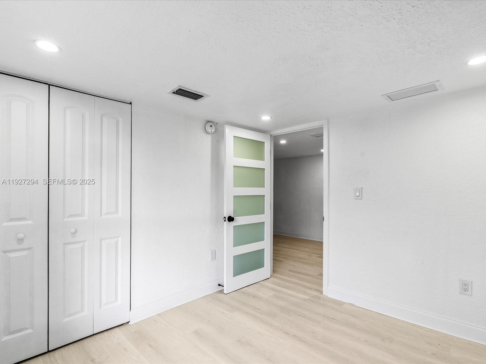 LIBERTY CITY - Residential