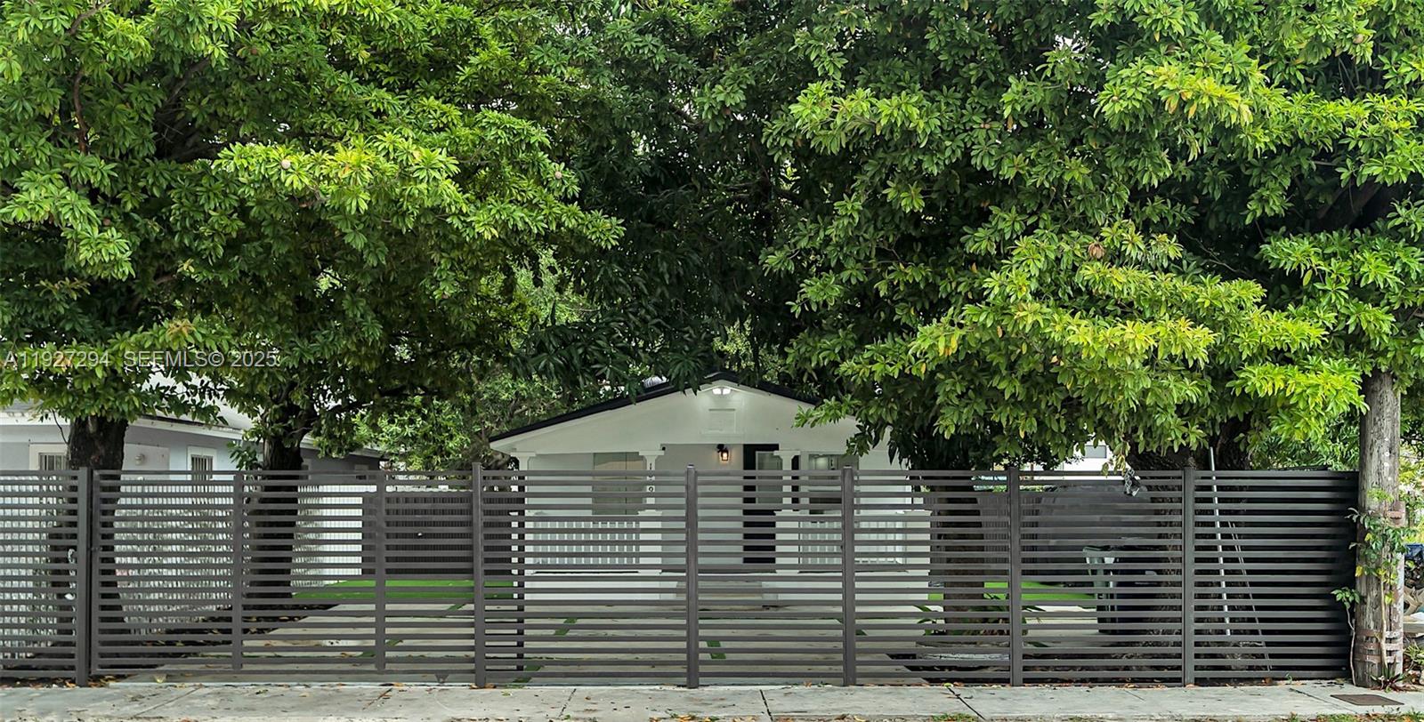 LIBERTY CITY - Residential