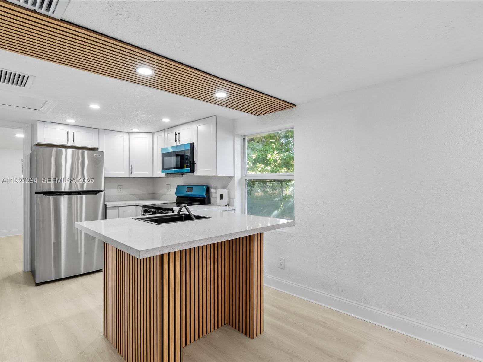 LIBERTY CITY - Residential