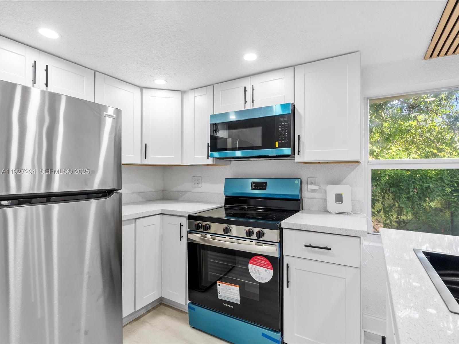 LIBERTY CITY - Residential