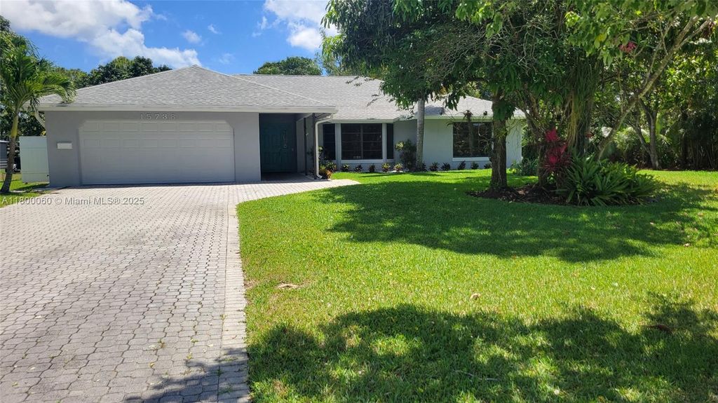 Photo of 15738 N 75th Way N, Palm Beach Gardens, FL 33418 (MLS # A11800060)