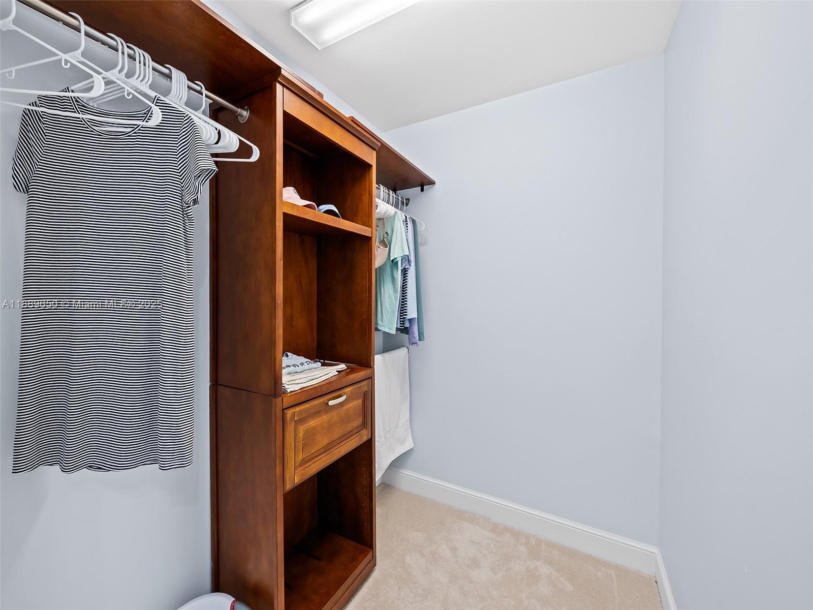 HEMINGWAY LANDINGS CONDO - Residential