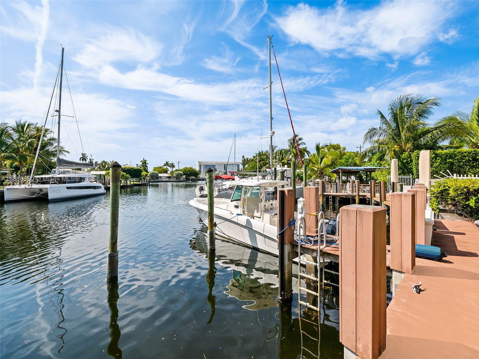 HEMINGWAY LANDINGS CONDO - Residential