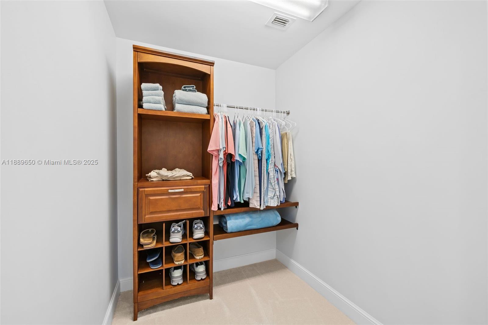 HEMINGWAY LANDINGS CONDO - Residential