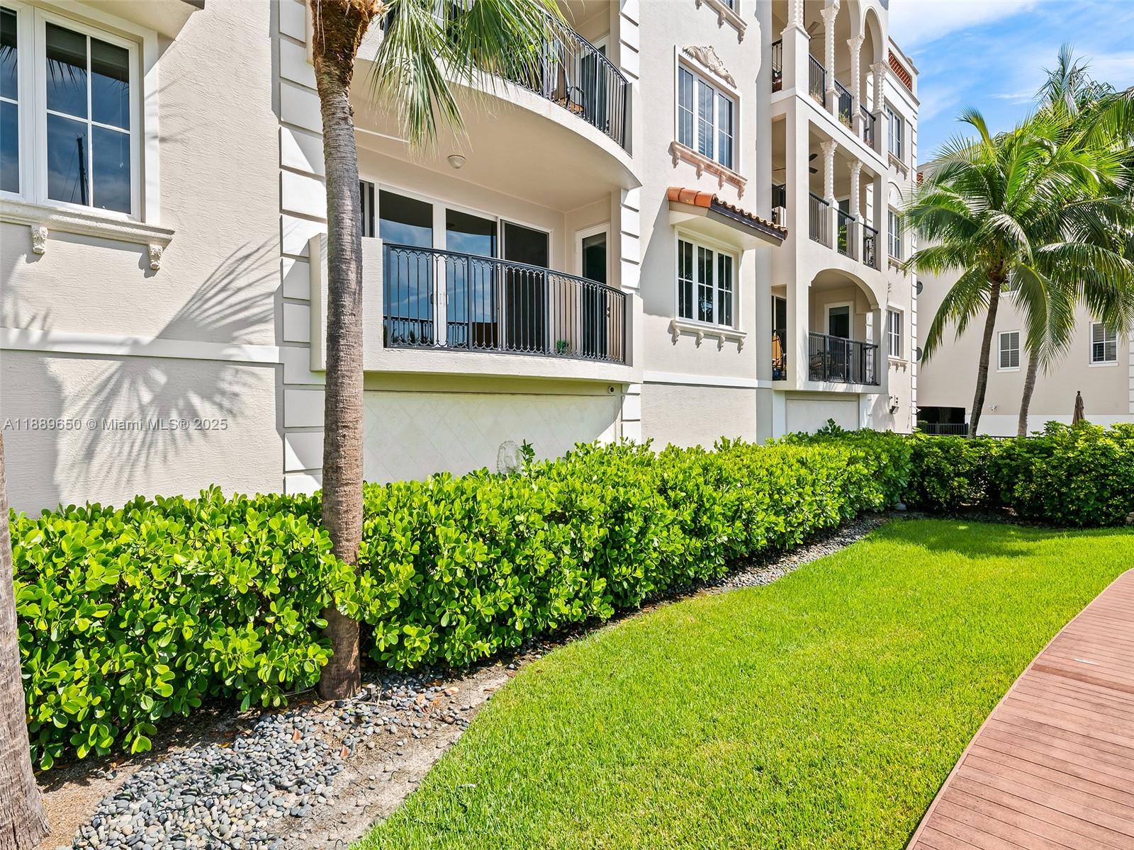 HEMINGWAY LANDINGS CONDO - Residential