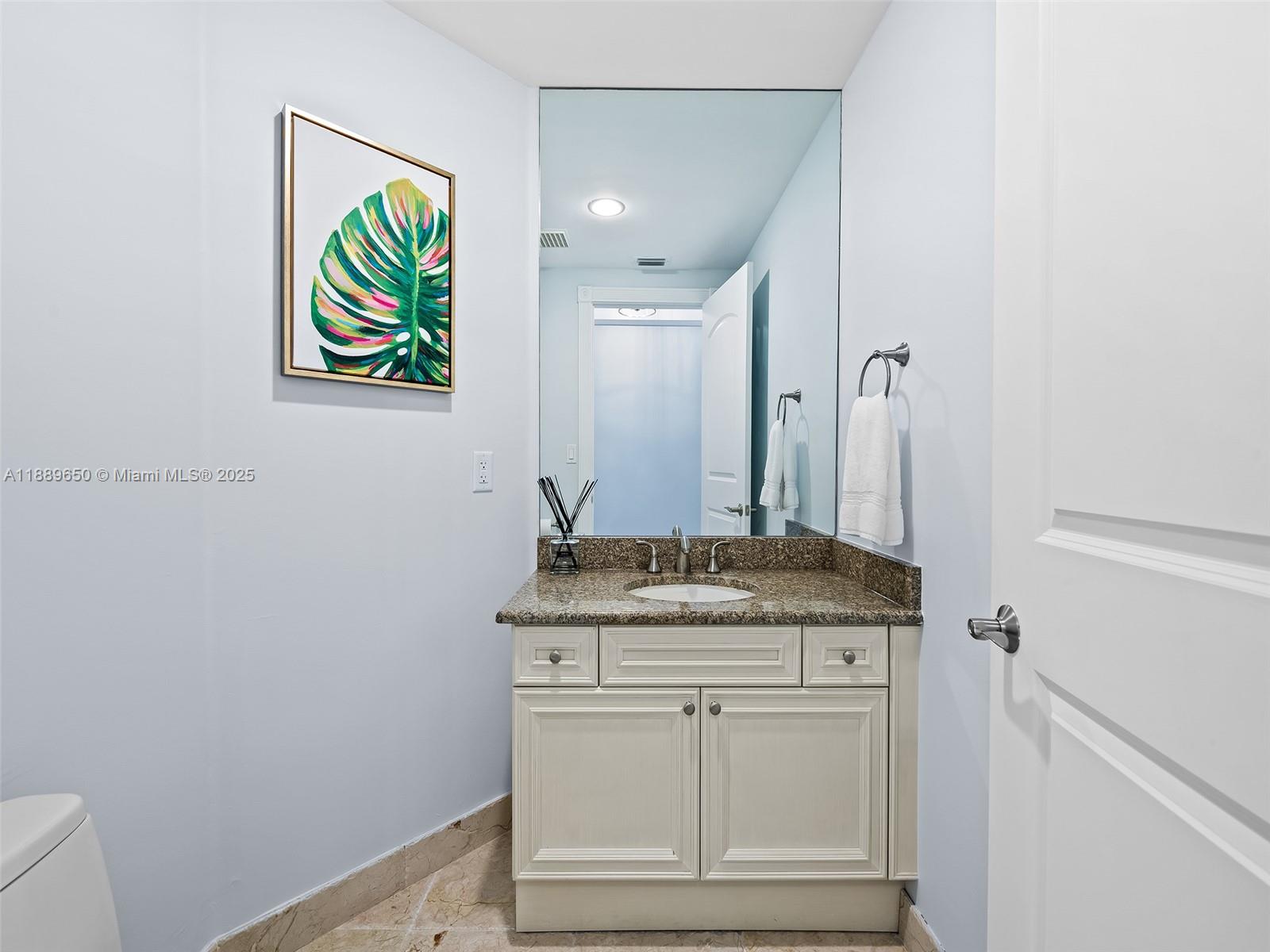 HEMINGWAY LANDINGS CONDO - Residential