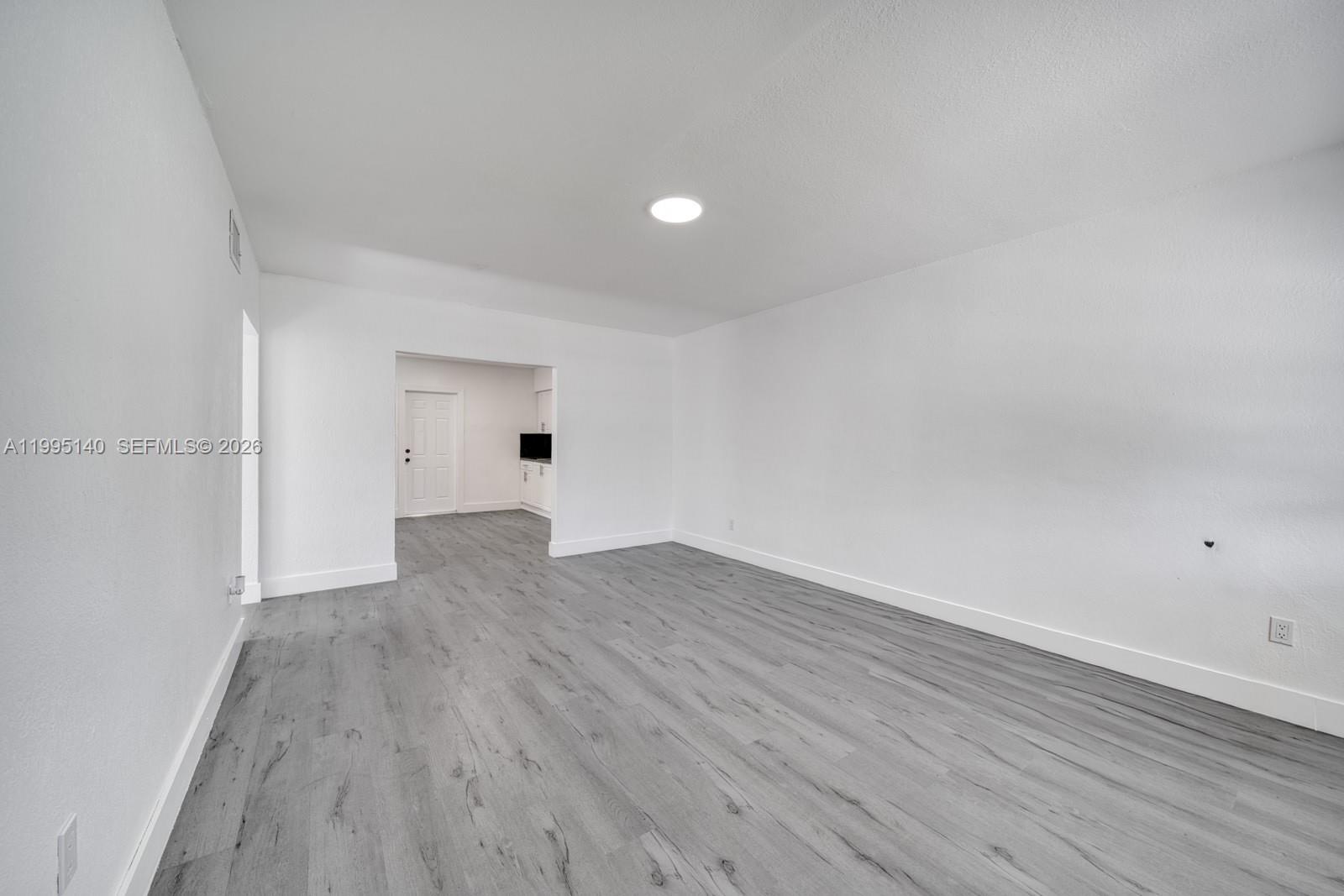 WEST SILVER CREST - Residential Income