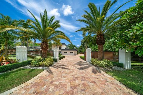 A home in Pinecrest