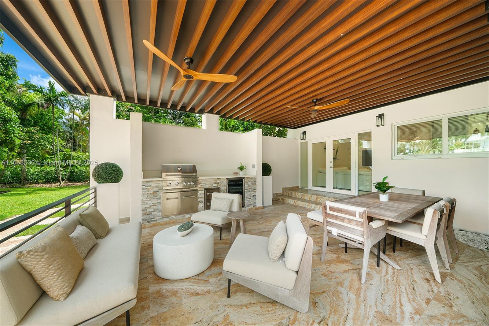 MARIEL GROVE VIEW - Residential