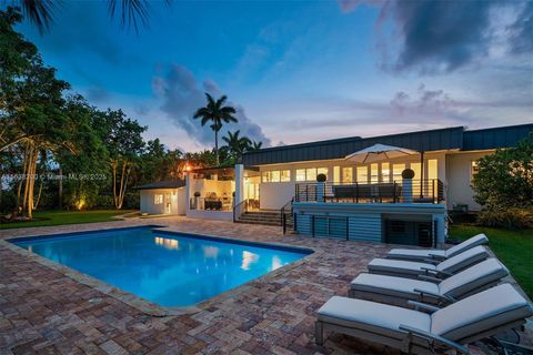 A home in Pinecrest