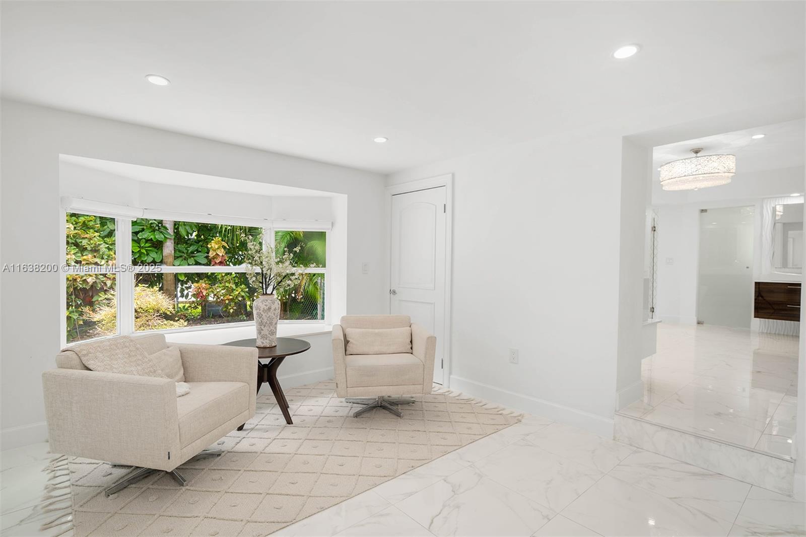 MARIEL GROVE VIEW - Residential