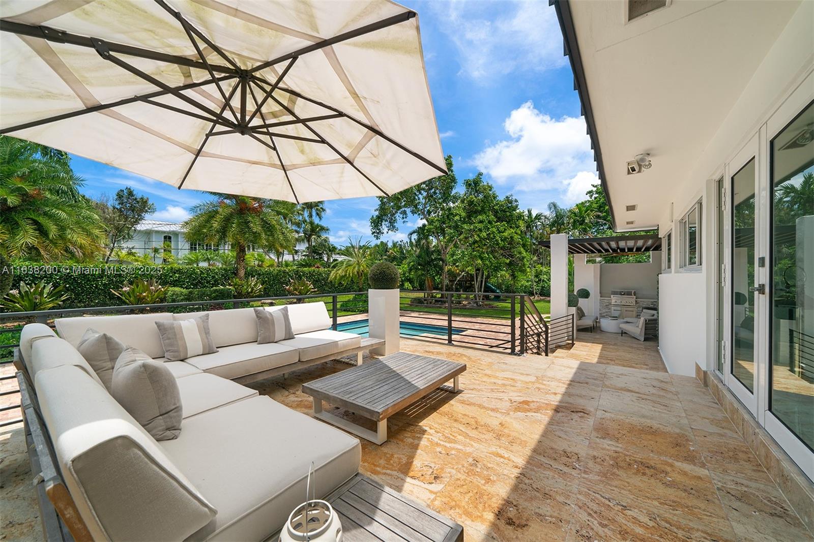 MARIEL GROVE VIEW - Residential
