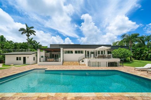 A home in Pinecrest