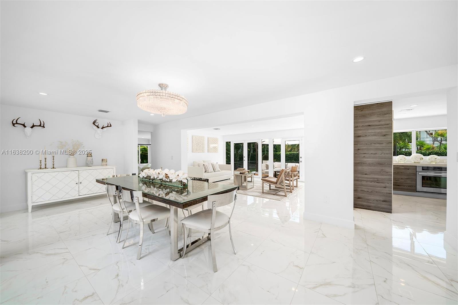 MARIEL GROVE VIEW - Residential