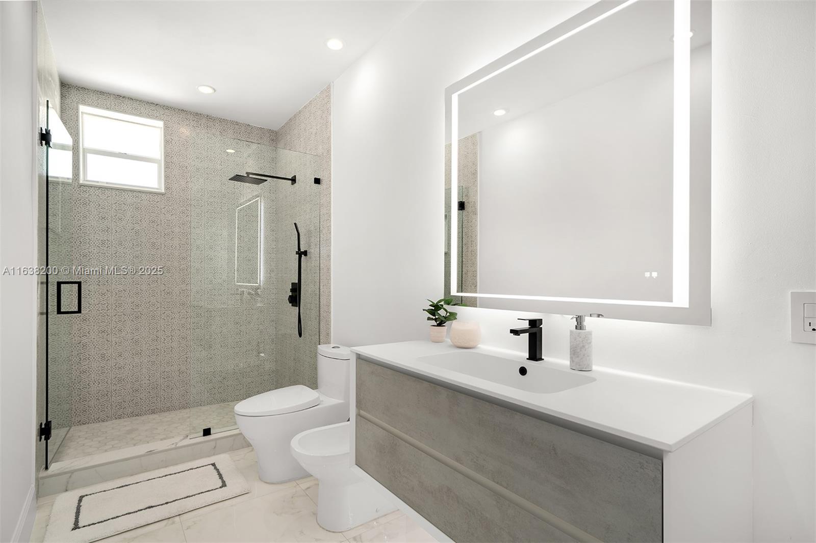MARIEL GROVE VIEW - Residential