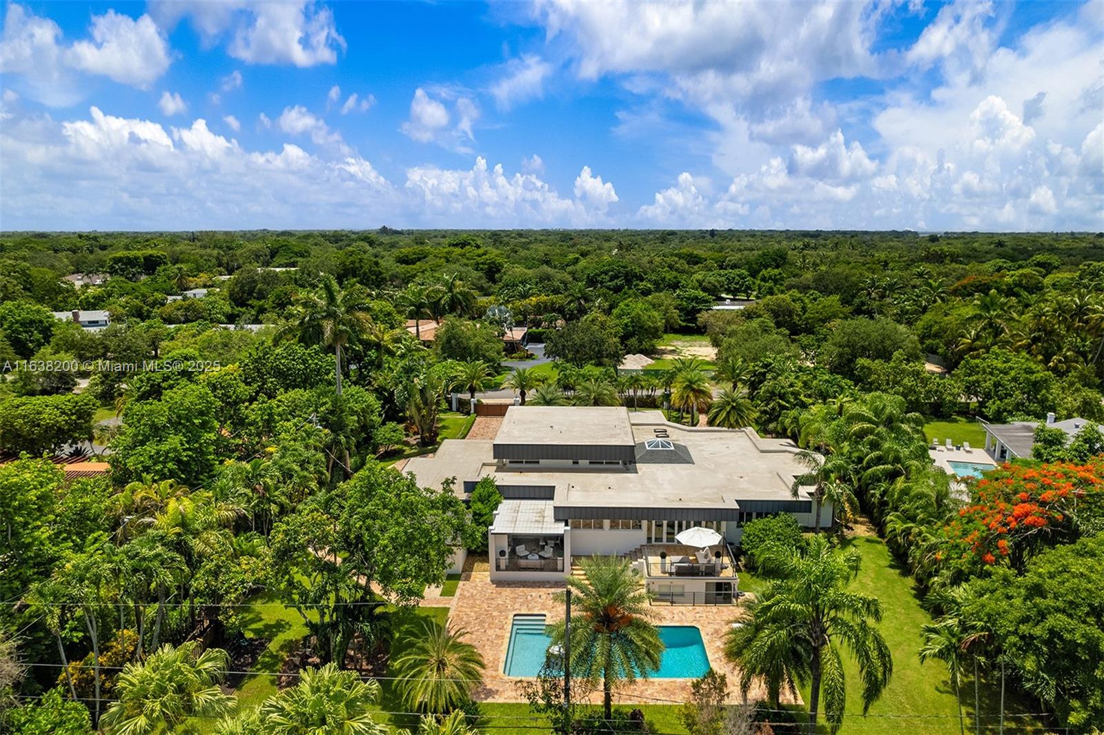 MARIEL GROVE VIEW - Residential