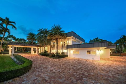 A home in Pinecrest