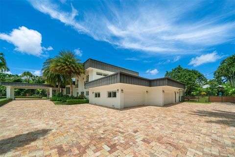 A home in Pinecrest