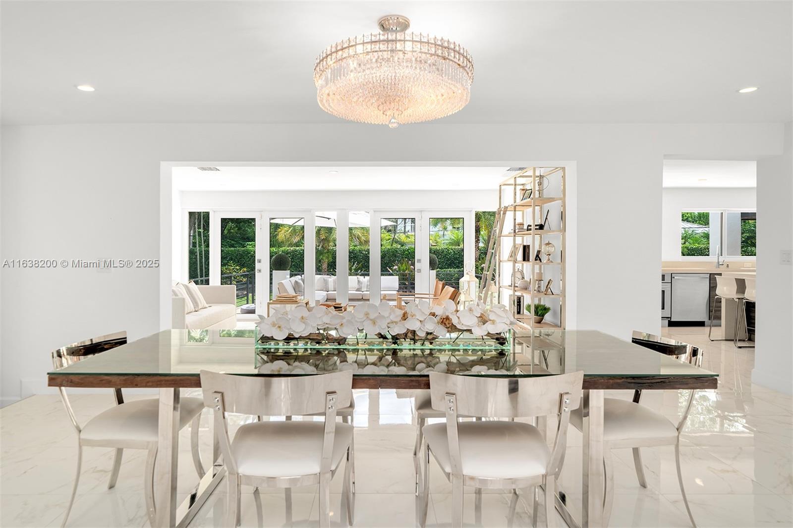 MARIEL GROVE VIEW - Residential